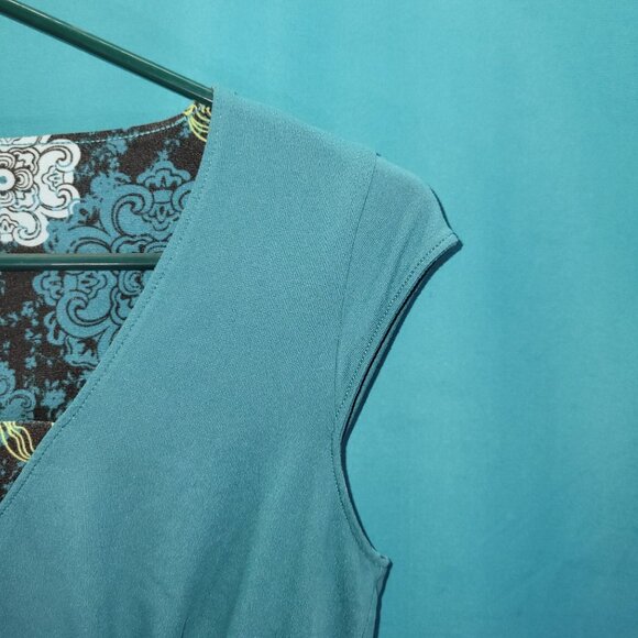 REI Womens Shirt Teal V-Neck Sleeveless Top Size S - Picture 2 of 11